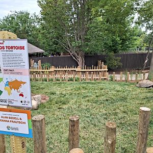 Galapagos Tortoise Exhibit and Sign
