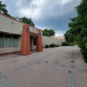 Toledo - Tembo Trail buildings