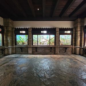 Toledo - Reptile House, Left side