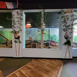 Oglebay Good Zoo - Red panda and Burmese mountain tortoise indoor rooms