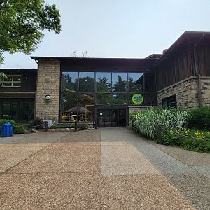 Oglebay Good Zoo - Back of building