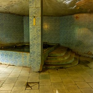 indoor enclosure of pygmy hippopotamus