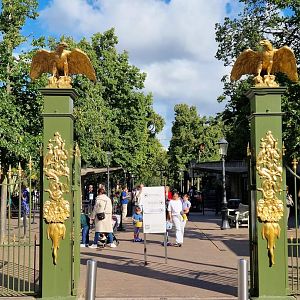 Artis gates