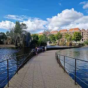 Path between Elephant exhibit and Savanna