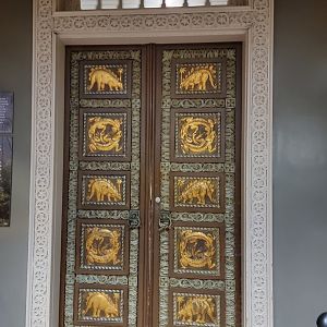 Smithsonian 2/22 - Beautiful old doors in reptile building
