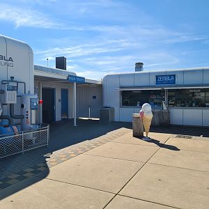 Nortica - Themed buildings: Nova Zembla research station