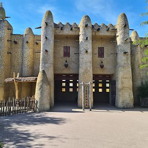 Sun palace (entrance to Serenga)