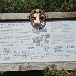 Serenga - "History" of Tweestryd mine signage