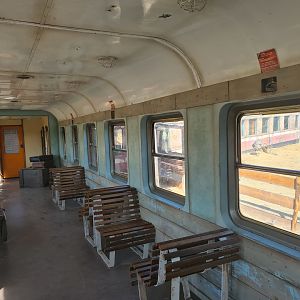 Serenga - Derailed train viewing area