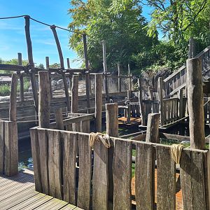 Jungola - Pully rafts in front of Elephant pool