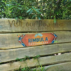 Jungola - Signage pointing to main greenhouse Rimbula