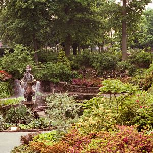 Queen Elizabeth II Silver Jubilee Garden, 1990