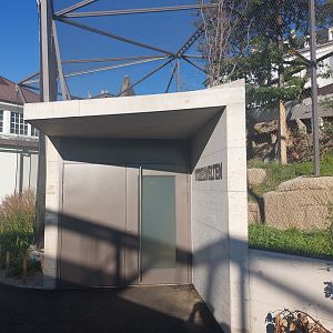 Bird house - Waldrapp walkthrough entrance