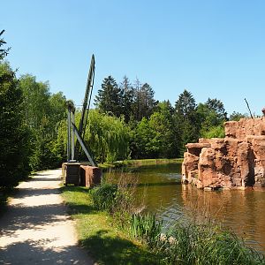 Keeper access to Sumatran orangutan and Lion-tailed macaque building, 2023-05-19