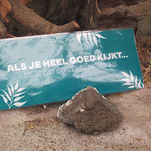 09 2023 - Empty enclosure sign :-)