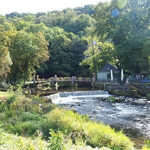 Bridge over the Lesse river to the pavilion restaurant, 2023-09-26