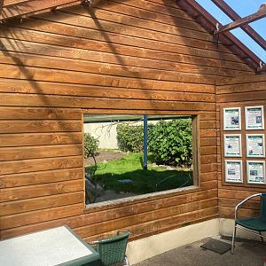 Viewing window to Avocet Aviary 081023