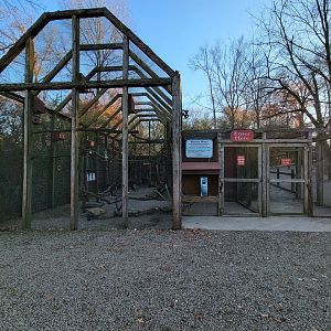 Living Treasures Moraine - Australian aviary and entrance to kangaroos