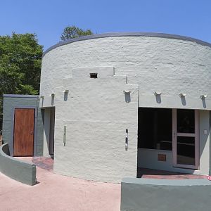 Lemur Island Indoor Viewing being repainted
