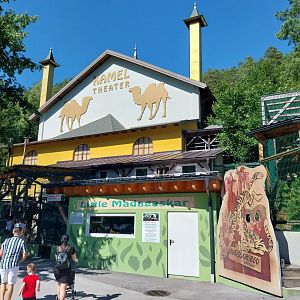 Der Weisser Zoo & Kameltheater Kernhof