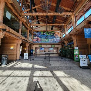 Akron Zoo - Inside entrance / ticket booth