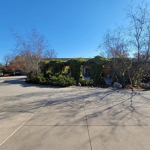 Akron Zoo - Outdoor seating area for restaurant