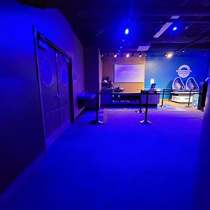 Akron Zoo - Curious Creatures, VR ticket booth with crabs and stuff