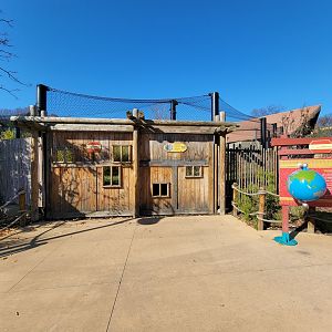 Akron Zoo - First tiger viewing spot
