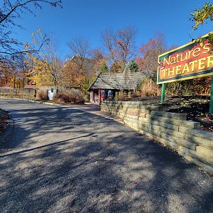 Akron Zoo - Nature's Theater
