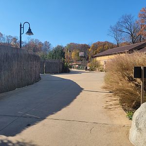 Akron Zoo - Pride of Africa path
