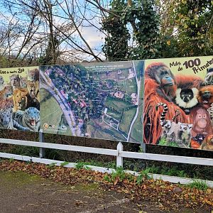 Entrance signs -Zoo de Santillana del Mar (2023)