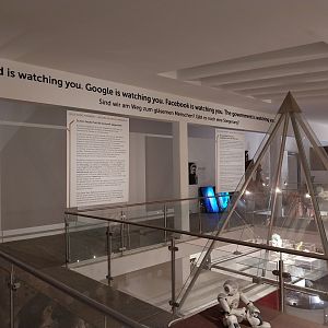 Aquazoo Schmiding - Evolution museum - Philosophical questions of our time