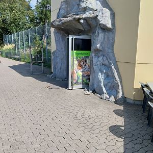 Tiger Höhle entrance