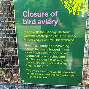 Closure sign - no more birds and the aviary will be removed soon