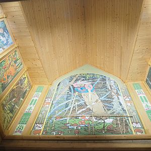 Russian restaurant Izba interior - Ceiling paintings, 2023-05-15