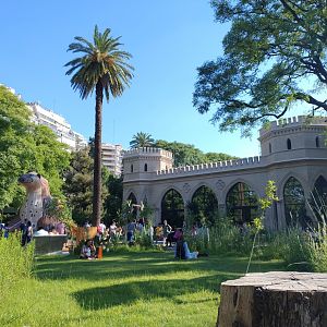 Playground and former bear house - Ecoparque BA