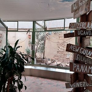 Mixed species aviary