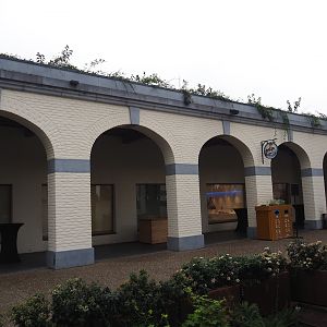 Nursery and wildlife care center viewing area, 2023-10-13