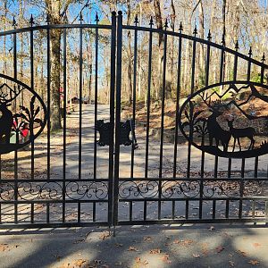 Yellow River Wildlife Sanctuary - Entrance gate (closed)