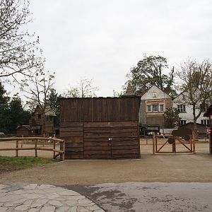 Temporary petting zoo paddock entrance, 2023-10-13
