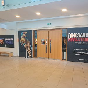 Entrance to Dinosaur rEvolution