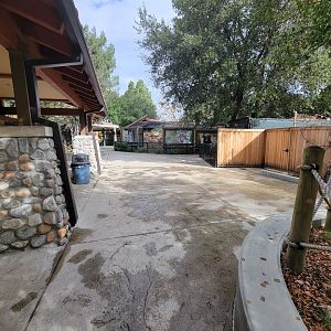 OC Zoo - Inside entrance