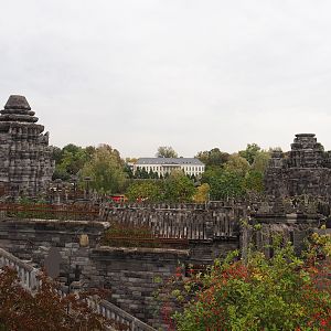 Asian temples and 1854 castle aquarium building, 2023-10-13