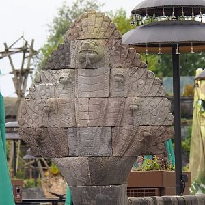 Cobra decorative stonework, 2023-10-13