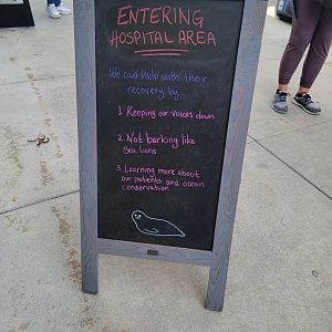 Marine Mammal Care Center - Rules of the hospital area