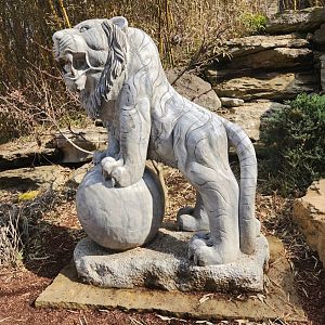 Nashville Zoo - Lion-looking statue at Tiger Crossroads