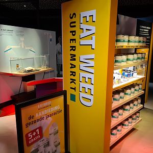 "Eat Weed" supermarket in Wadden city