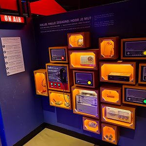 "Radio seal" interior