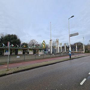 Pedestrian's entrance