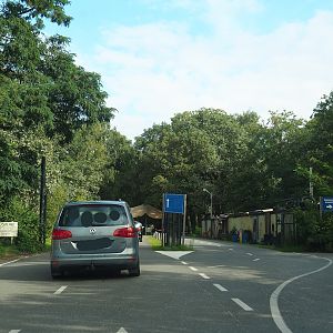 Car safari entrance checkpoint, 2023-08-15